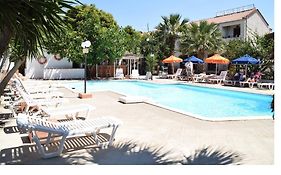 Miranta Hotel - Apartments&Studios
