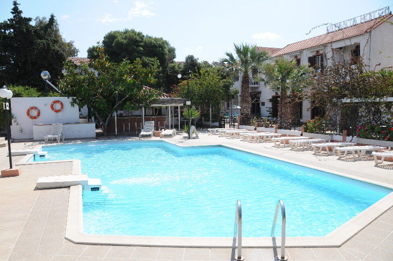 Miranta Hotel - Apartments&Studios Aegina Exterior foto